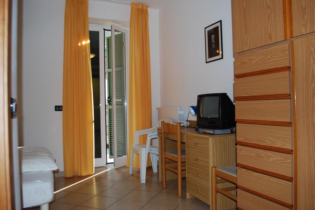 Hotel San Nicola Alassio Zimmer foto
